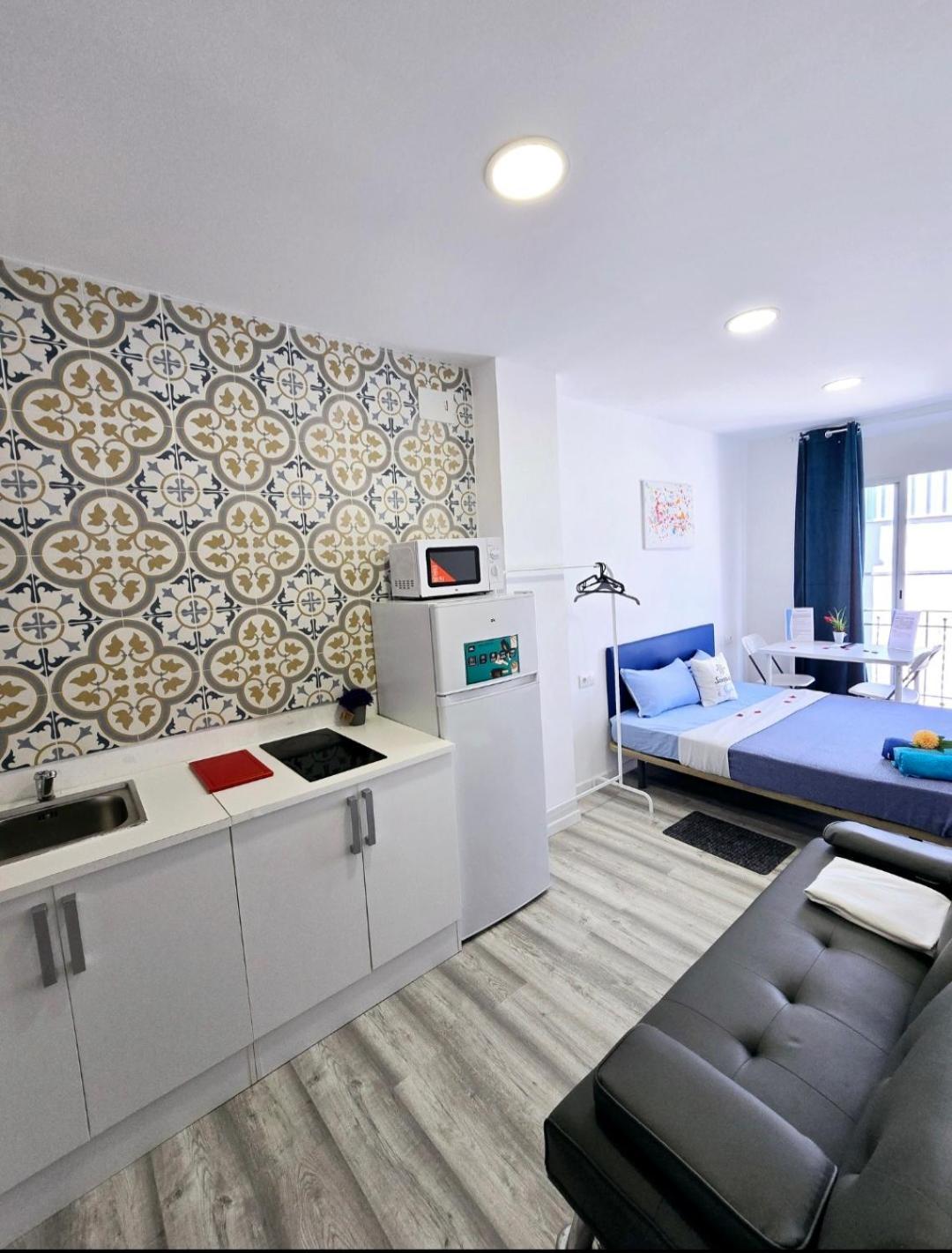 Apartamento Metro Manises Y Aeropuerto Экстерьер фото