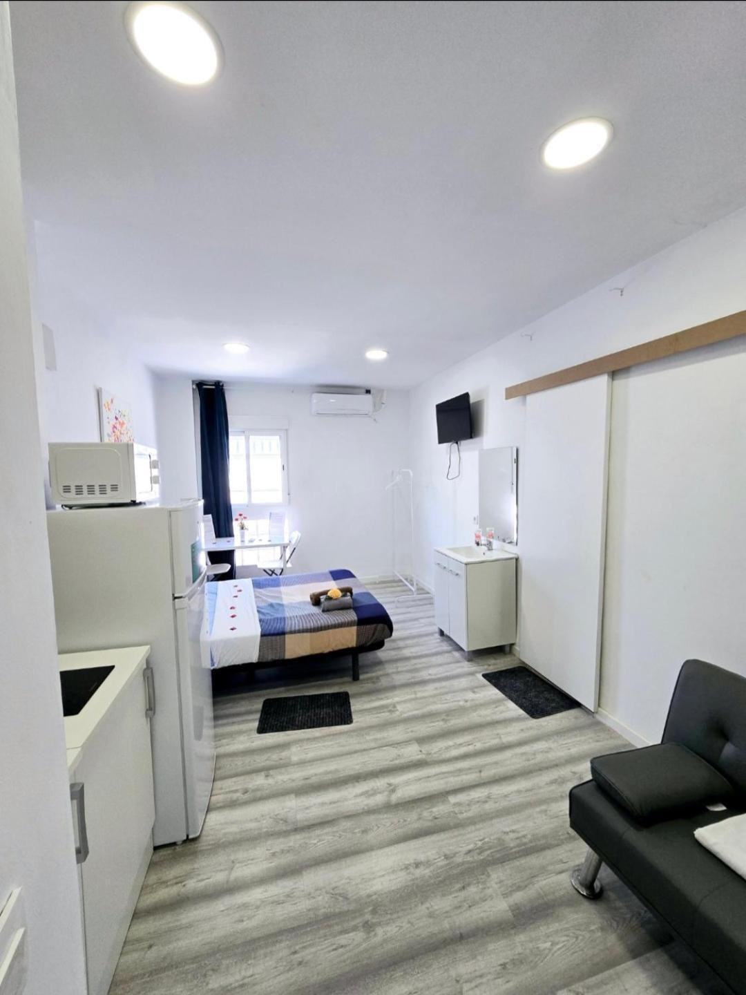 Apartamento Metro Manises Y Aeropuerto Экстерьер фото